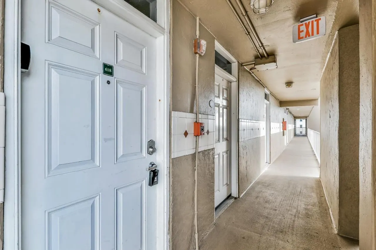 Sunshine & Oceanfront Serenity Daytona Beach Shores Apartment