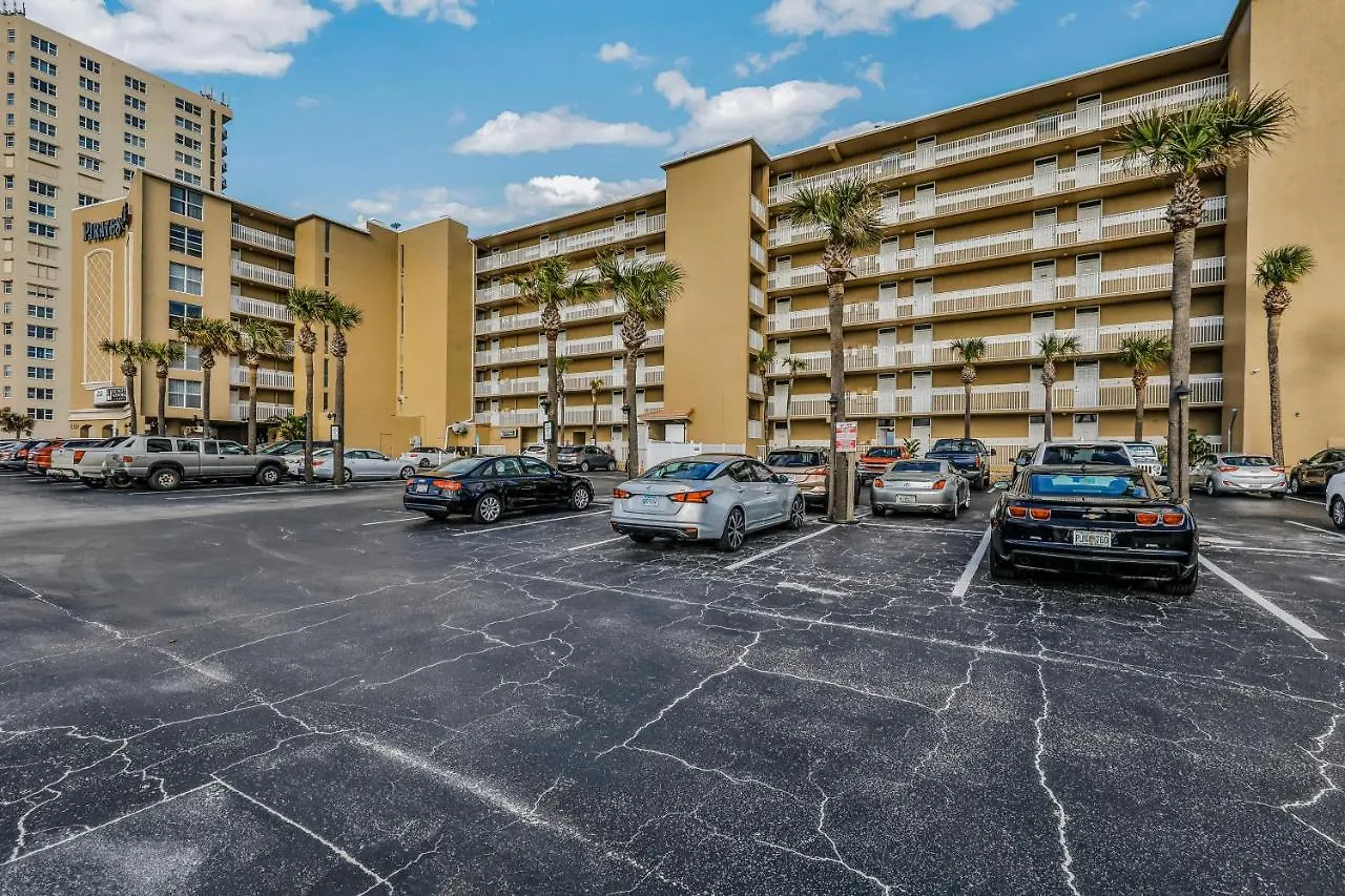 Sunshine & Oceanfront Serenity Daytona Beach Shores Apartment