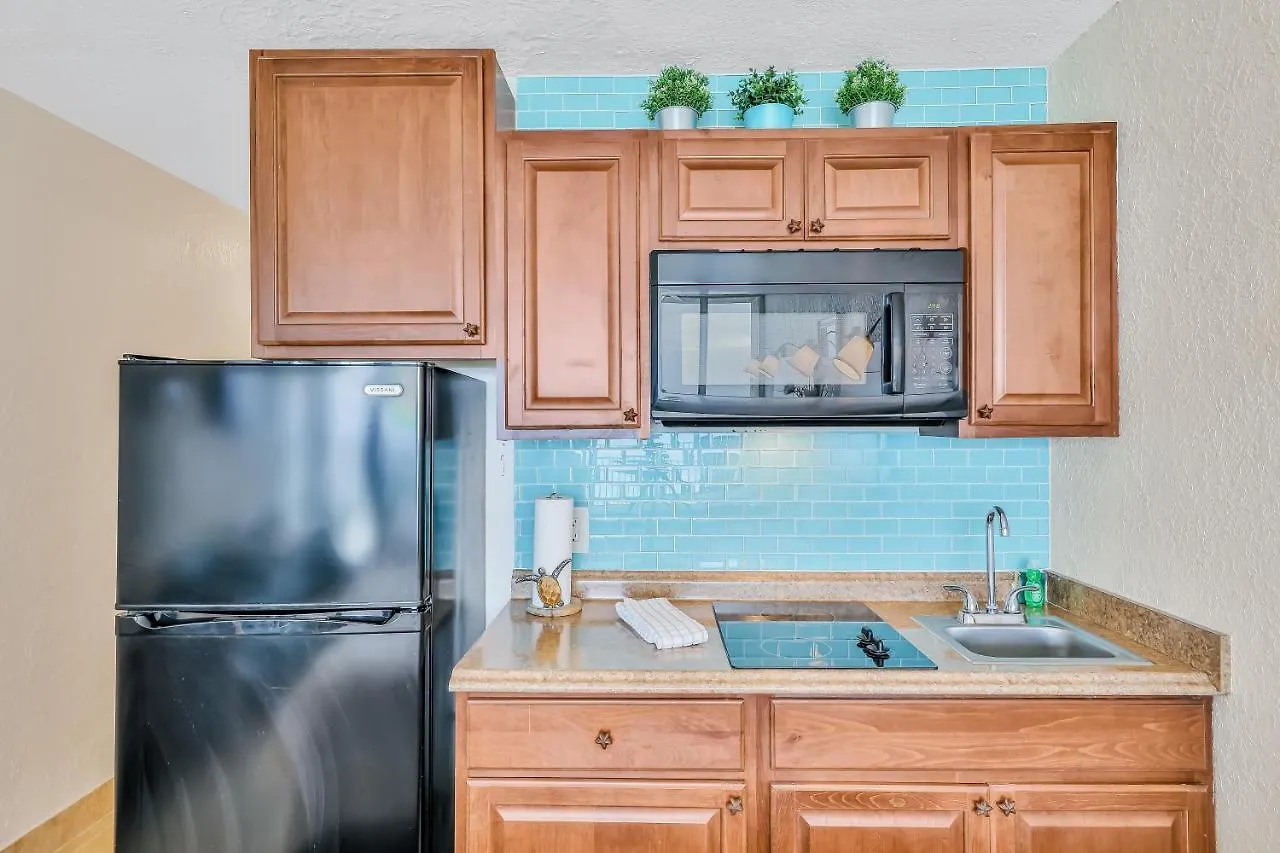Sunshine & Oceanfront Serenity Daytona Beach Shores Apartment