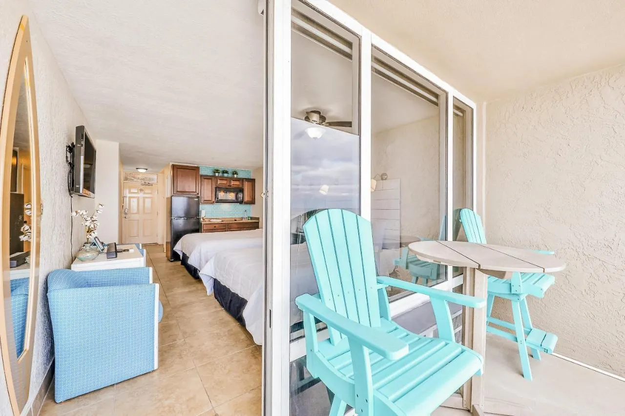 Sunshine & Oceanfront Serenity Daytona Beach Shores