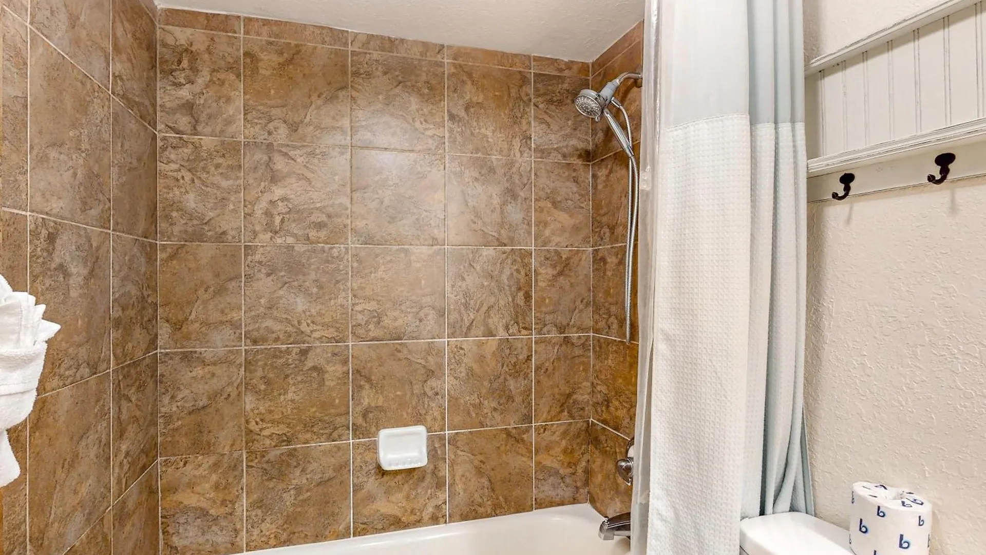 Sunshine & Oceanfront Serenity Daytona Beach Shores Apartment