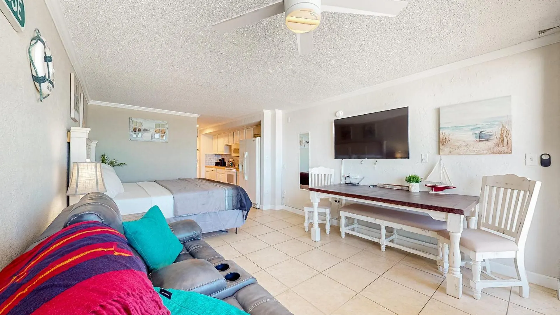 Sunshine & Oceanfront Serenity Daytona Beach Shores