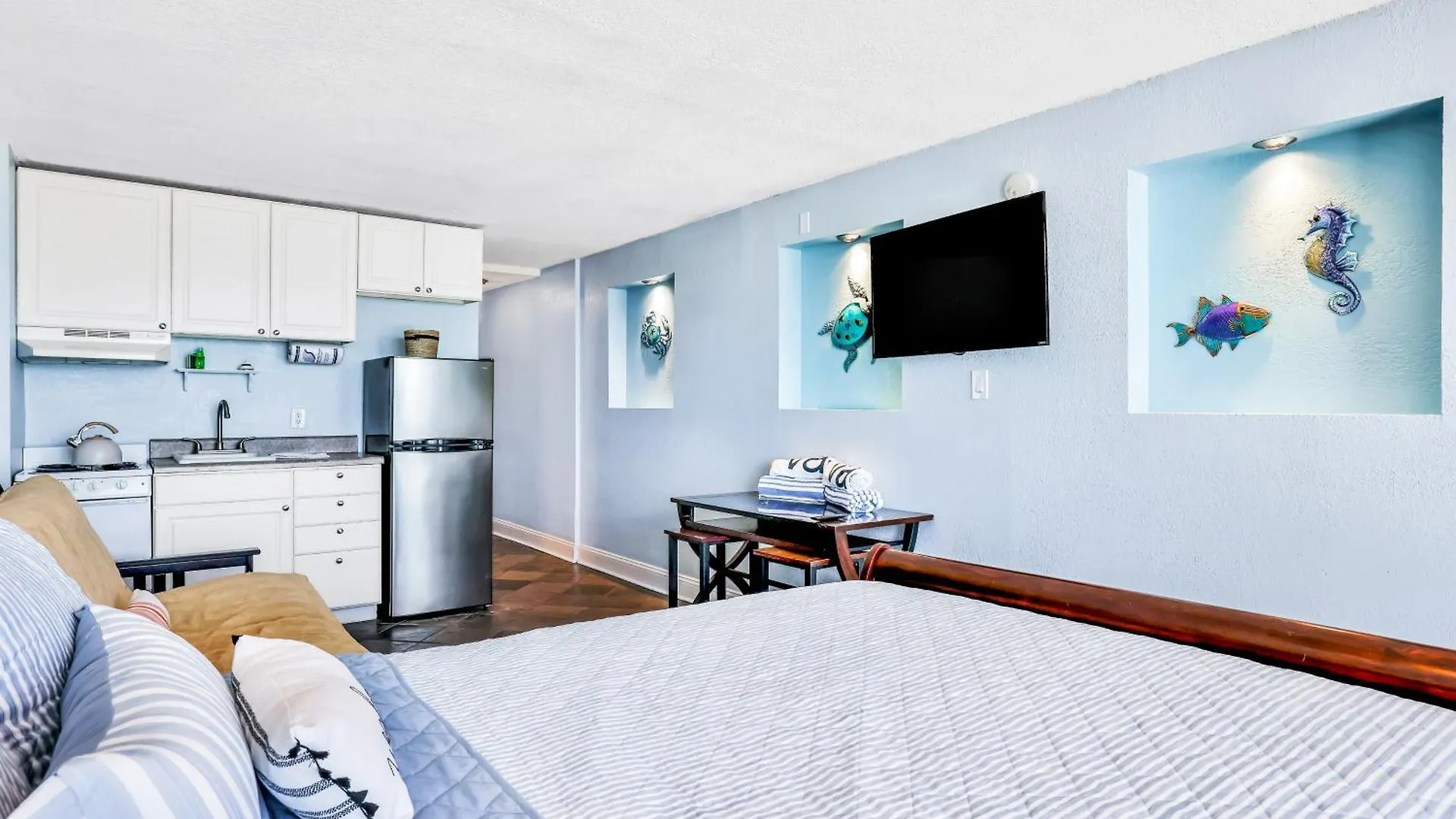 Sunshine & Oceanfront Serenity Daytona Beach Shores 0*,